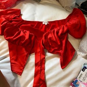 The cutest cropped silk top!!! Super cute